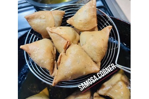 Samosa de patata y guisantes (5 unidades) de Samosa Corner en CDMX